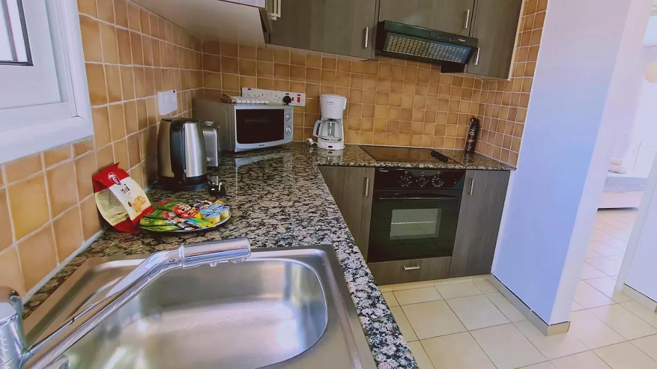 Nissi 3 Privileges Apt Ayia Napa 0*,